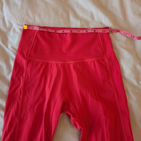 Alphalete , Pulse Kinetic Leggings, Red ( Coral)Model Measurement He, Size Small - Picture 5 of 9